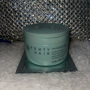 Fenty Beauty Hair The Richer One Deep Conditioner - Mint Green